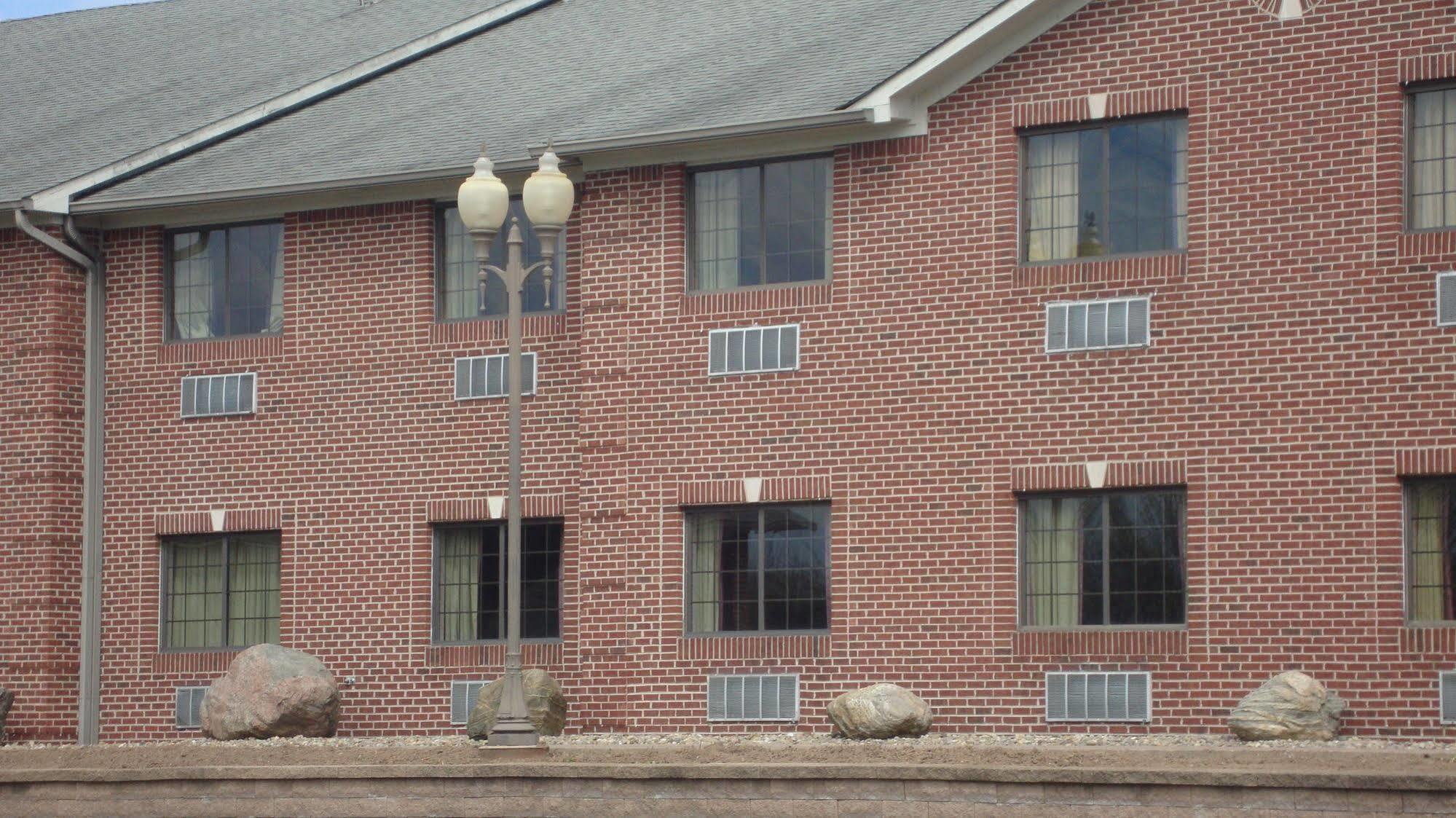 Hometown Hotel