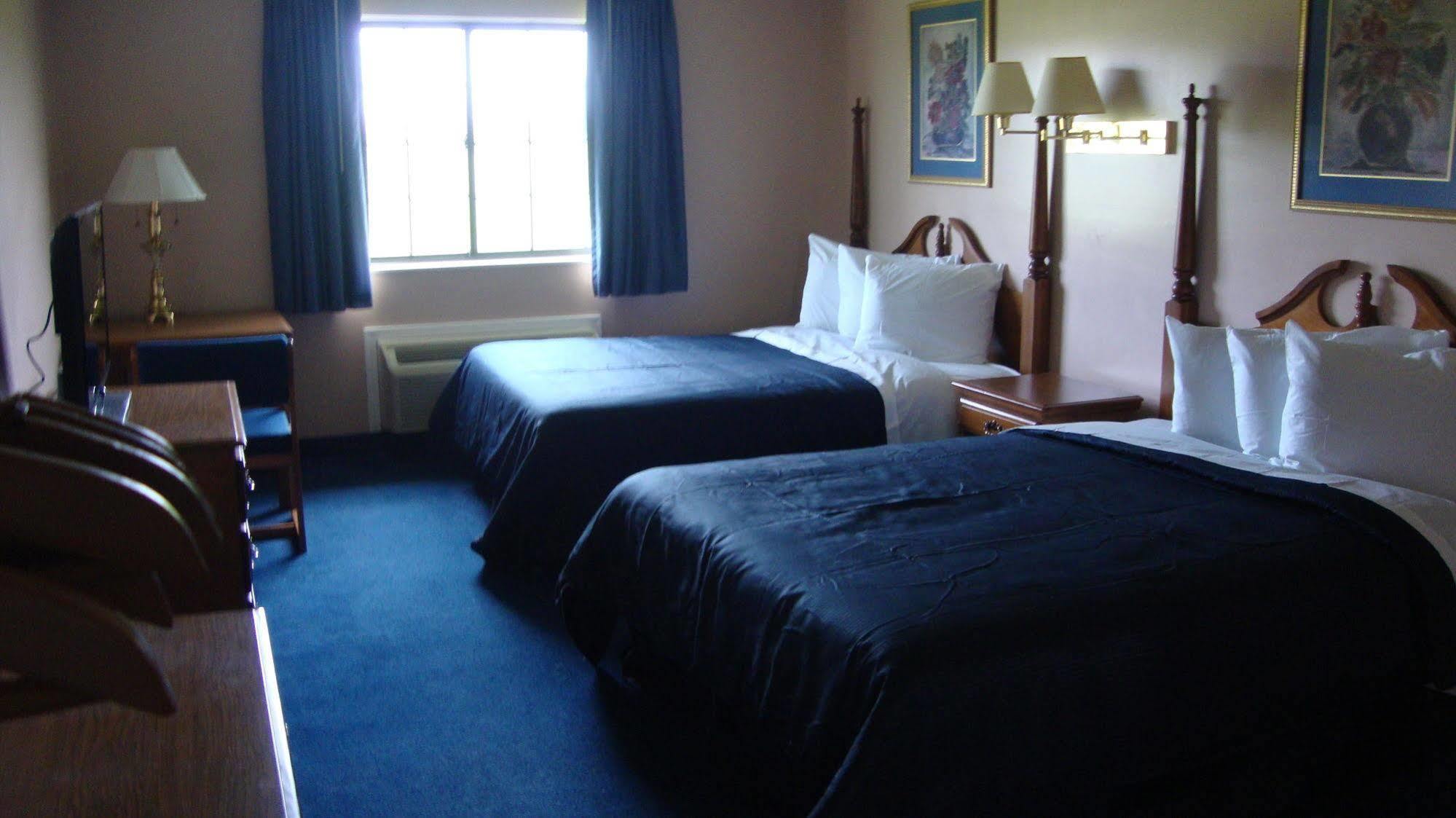 Hometown Hotel